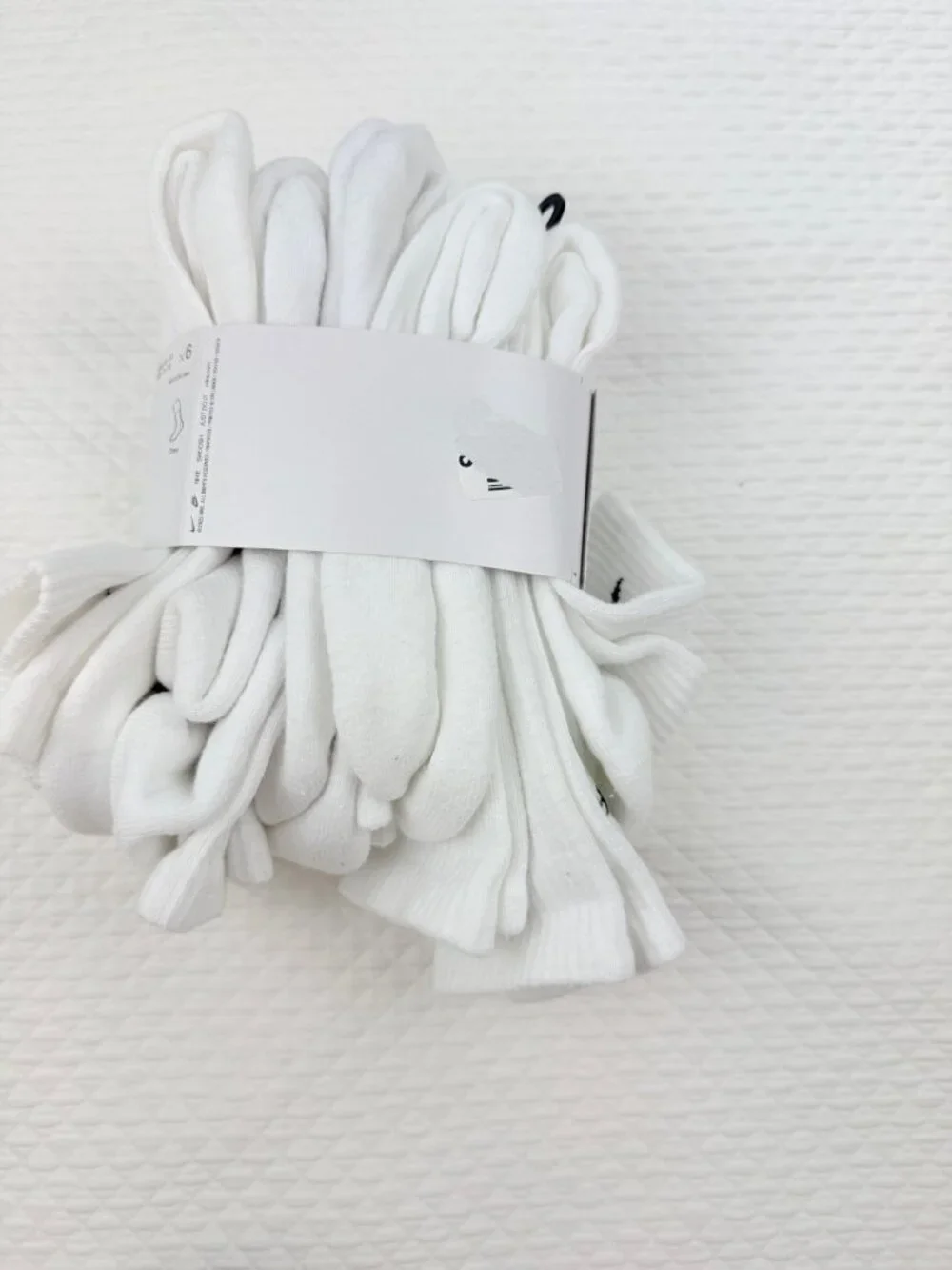 Nike Everyday Plus Dri-FIT Adult Mens L (8-12) Cushioned 6 Pair Crew Socks White